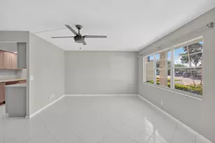 1055 Ainslie D Dr, Boca Raton, FL 33434 - Photo 7