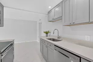 1055 Ainslie D Dr, Boca Raton, FL 33434 - Photo 21
