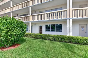 1055 Ainslie D Dr, Boca Raton, FL 33434 - Photo 5
