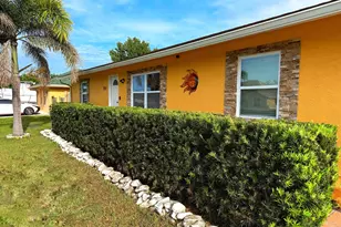751 NW Tremont Ave, Port Saint Lucie, FL 34983 - Photo 3