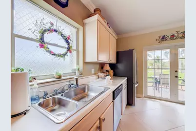 13 Swallow Drive, Boynton Beach, FL 33436 - Photo 11
