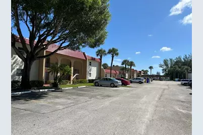 471 Lake Dora Drive, West Palm Beach, FL 33411 - Photo 9