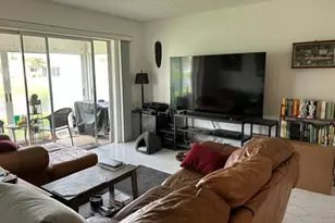 471 Lake Dora Dr, West Palm Beach, FL 33411 - Photo 5