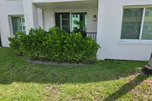 701 Villa Cir, Boynton Beach, FL 33435 - Photo 5