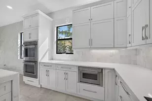131 Edwards Ln, Palm Beach Shores, FL 33404 - Photo 11