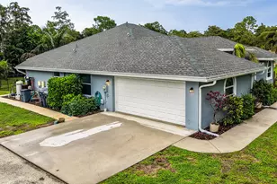 16395 E Hialeah Dr E, The Acreage, FL 33470 - Photo 35