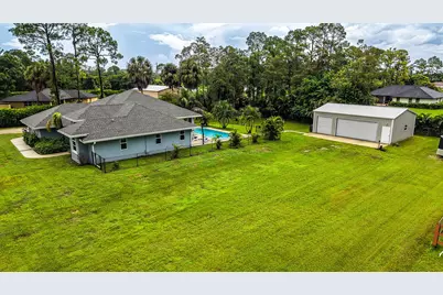 16395 E Hialeah Drive E, The Acreage, FL 33470 - Photo 43