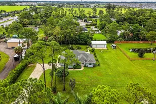 16395 E Hialeah Dr E, The Acreage, FL 33470 - Photo 41