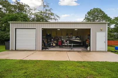 16395 E Hialeah Drive E, The Acreage, FL 33470 - Photo 29