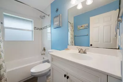 16395 E Hialeah Drive E, The Acreage, FL 33470 - Photo 17