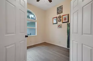 16395 E Hialeah Dr E, The Acreage, FL 33470 - Photo 21