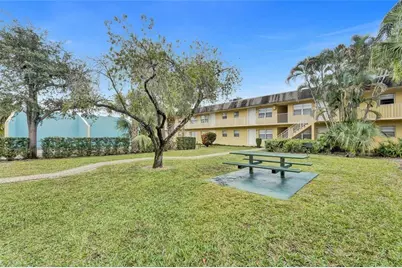 5186 NE 6th Avenue #719, Oakland Park, FL 33334 - Photo 23