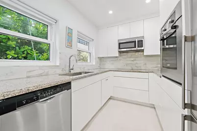 122 Peruvian Avenue #16, Palm Beach, FL 33480 - Photo 9