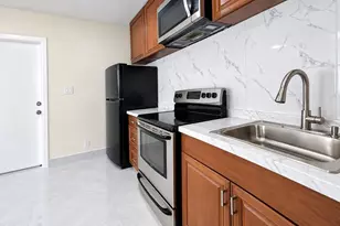 930 NE 52nd Ct, Deerfield Beach, FL 33064 - Photo 1