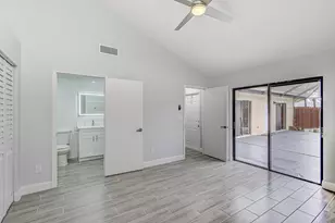 1240 Summit Pl Cir, West Palm Beach, FL 33415 - Photo 9