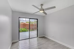 1240 Summit Pl Cir, West Palm Beach, FL 33415 - Photo 13