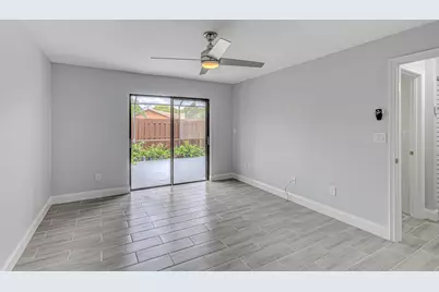 1240 Summit Place Circle #D, West Palm Beach, FL 33415 - Photo 17