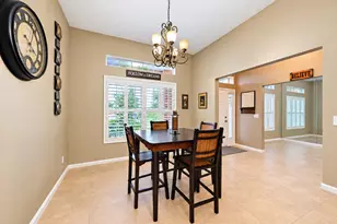 1392 S E O'Donnell Ln, Port Saint Lucie, FL 34983 - Photo 11
