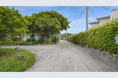 701 S Royal Poinciana Boulevard #13, Miami Springs, FL 33166 - Photo 55