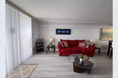 115 Lake Emerald Drive #410, Oakland Park, FL 33309 - Photo 21