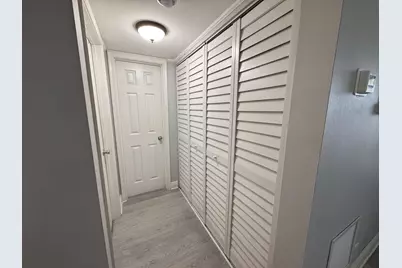 115 Lake Emerald Drive #410, Oakland Park, FL 33309 - Photo 13