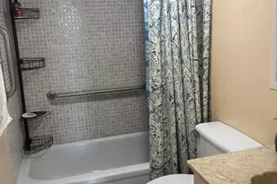 1300 St Charles Pl, Pembroke Pines, FL 33026 - Photo 13