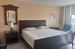 1300 St Charles Pl, Pembroke Pines, FL 33026 - Photo 9