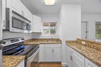 404 SE 16th Street #Apt 1, Fort Lauderdale, FL 33316 - Photo 1