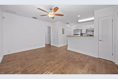 404 SE 16th Street #Apt 1, Fort Lauderdale, FL 33316 - Photo 9