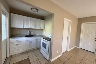 602 Texas Ct, Fort Pierce, FL 34950 - Photo 3
