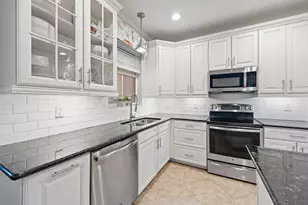 4673 Mediterranean Cir, Palm Beach Gardens, FL 33418 - Photo 9