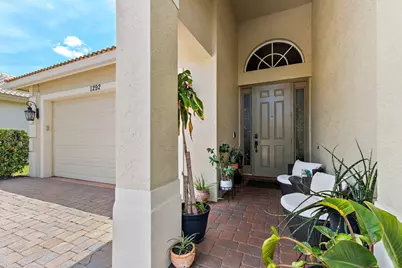 1292 SE Fleming Way, Stuart, FL 34997 - Photo 3