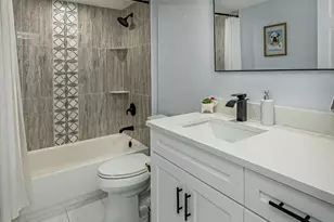 3630 Whitehall Dr, West Palm Beach, FL 33401 - Photo 17