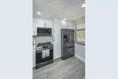 3630 Whitehall Drive, West Palm Beach, FL 33401 - Photo 13