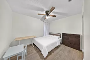 9811 SW 57th St, Cooper City, FL 33328 - Photo 11