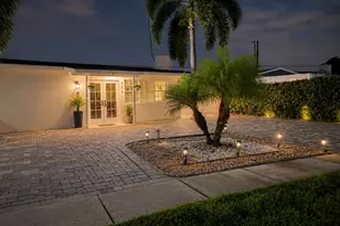 520 Cherry Rd, West Palm Beach, FL 33409 - Photo 1