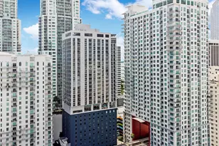 227 NE 2nd St, Miami, FL 33132 - Photo 37