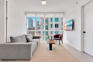 227 NE 2nd St, Miami, FL 33132 - Photo 15