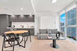 227 NE 2nd St, Miami, FL 33132 - Photo 13