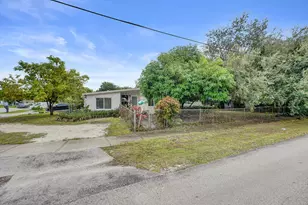 3630 SW 40th St, West Park, FL 33023 - Photo 27