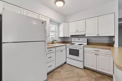 3060 Meridian Way N #8, Palm Beach Gardens, FL 33410 - Photo 11
