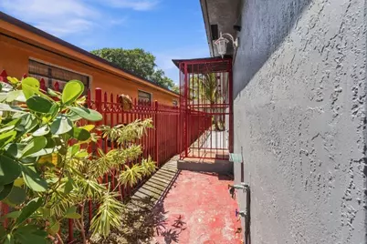 4952 NW 21st Avenue, Miami, FL 33142 - Photo 41