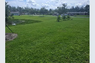 135 Lake Meryl Drive, West Palm Beach, FL 33411 - Photo 3