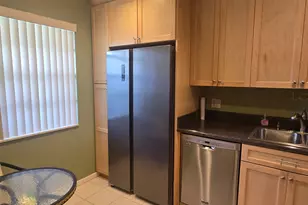 135 Lake Meryl Dr, West Palm Beach, FL 33411 - Photo 11