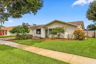 4681 Brandywine Dr, Boca Raton, FL 33487 - Photo 3