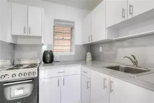 10907 N Kendall Dr, Miami, FL 33176 - Photo 5