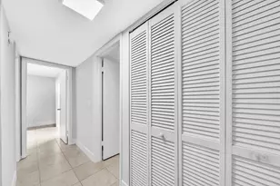 2228 White Pine Cir, Greenacres, FL 33415 - Photo 15