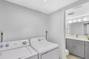 2228 White Pine Cir, Greenacres, FL 33415 - Photo 11