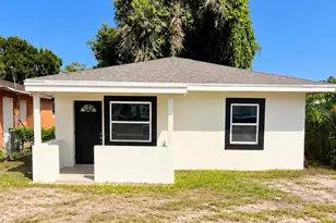 1418 N 16th St, Fort Pierce, FL 34950 - Photo 1
