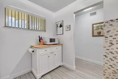 2855 Garden Drive S #102, Palm Springs, FL 33461 - Photo 15